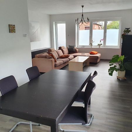 Private Room With Shared Spaces Ranst 외부 사진